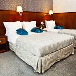 Hotel&spa Stary Basen Swimming Pool Ξενοδοχείο