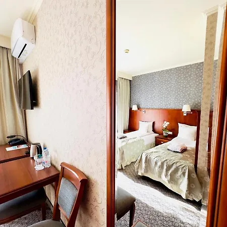 Hotel Hotel&spa Stary Basen Swimming Pool 3*