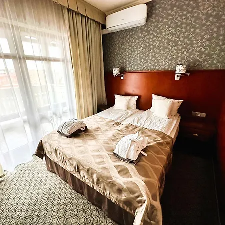 Hotel&spa Stary Basen Swimming Pool 3* Dziwnów