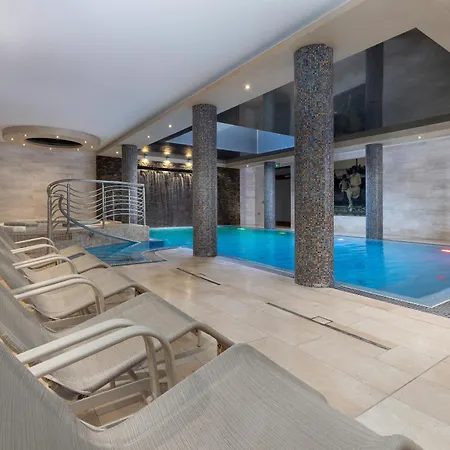 Hotel&spa Stary Basen Swimming Pool Hotel