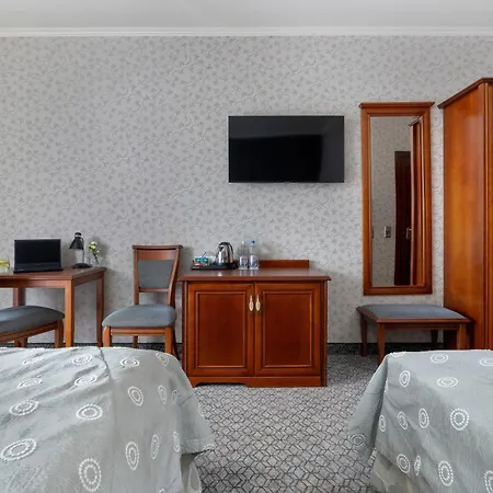 Hotel&spa Stary Basen Swimming Pool Hotel 3*