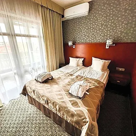 Hotel&spa Stary Basen Swimming Pool