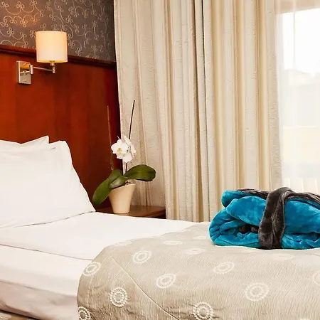Hotel&spa Stary Basen Swimming Pool 호텔 3*
