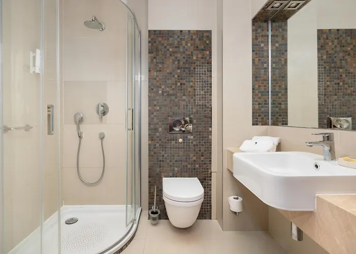 Hotel&spa Stary Basen Swimming Pool Szálloda Dziwnów