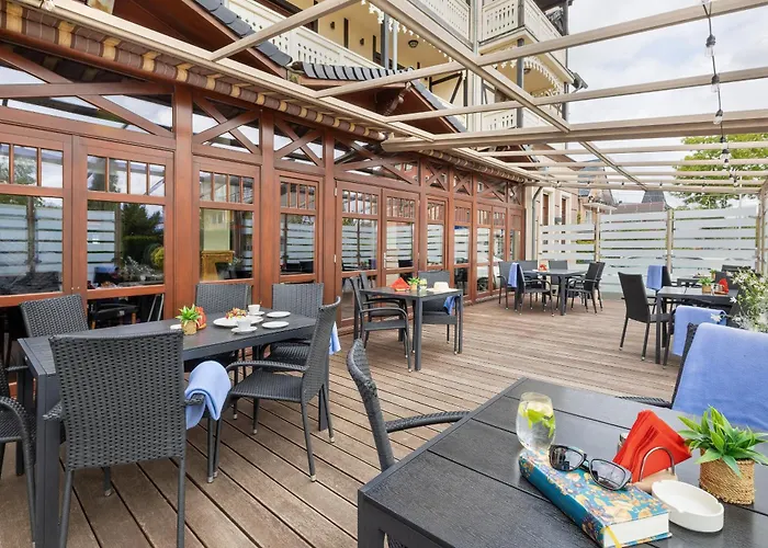 Hotel&spa Stary Basen Swimming Pool 酒店