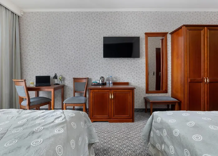 Hotel&spa Stary Basen Swimming Pool Hotel 3*